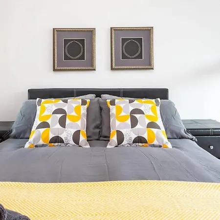 Apartment Light And Bright 1br Close To Station
