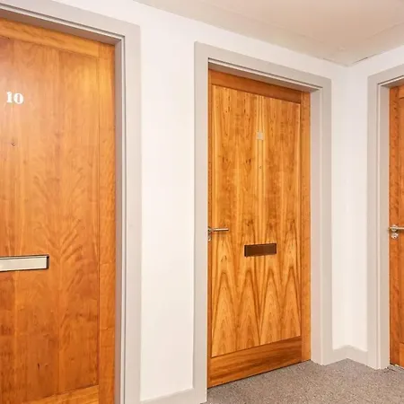 公寓 Light And Bright 1br Close To Station